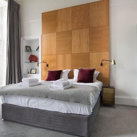 Magnificent Georgian 3-Bedroom Apartment In New Town إدنبرة المظهر الخارجي الصورة